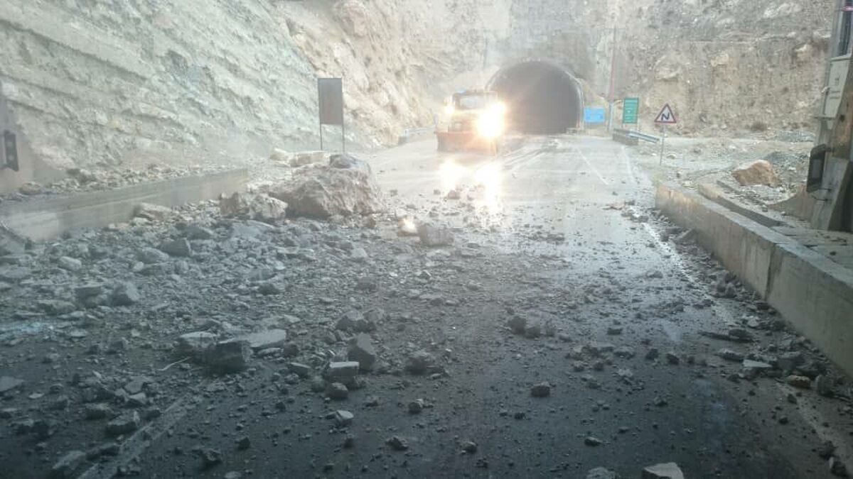 حادثه در تونل آزاد راه تهران- شمال با ۱۲ مصدوم