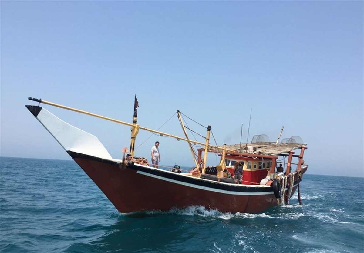 توقیف ۴ فروند لنج صیادی در استان خوزستان