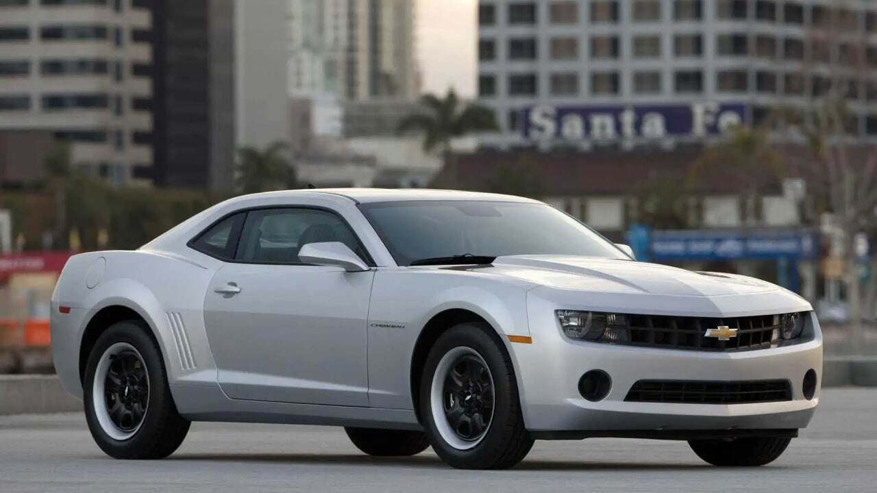 خرید خودرو در آمریکا با 3 فیلتر/ کمتر از 10 هزار دلار، 150 هزار کیلومتر کارکرد و پیشرانه 300 اسب بخاری (+عکس)