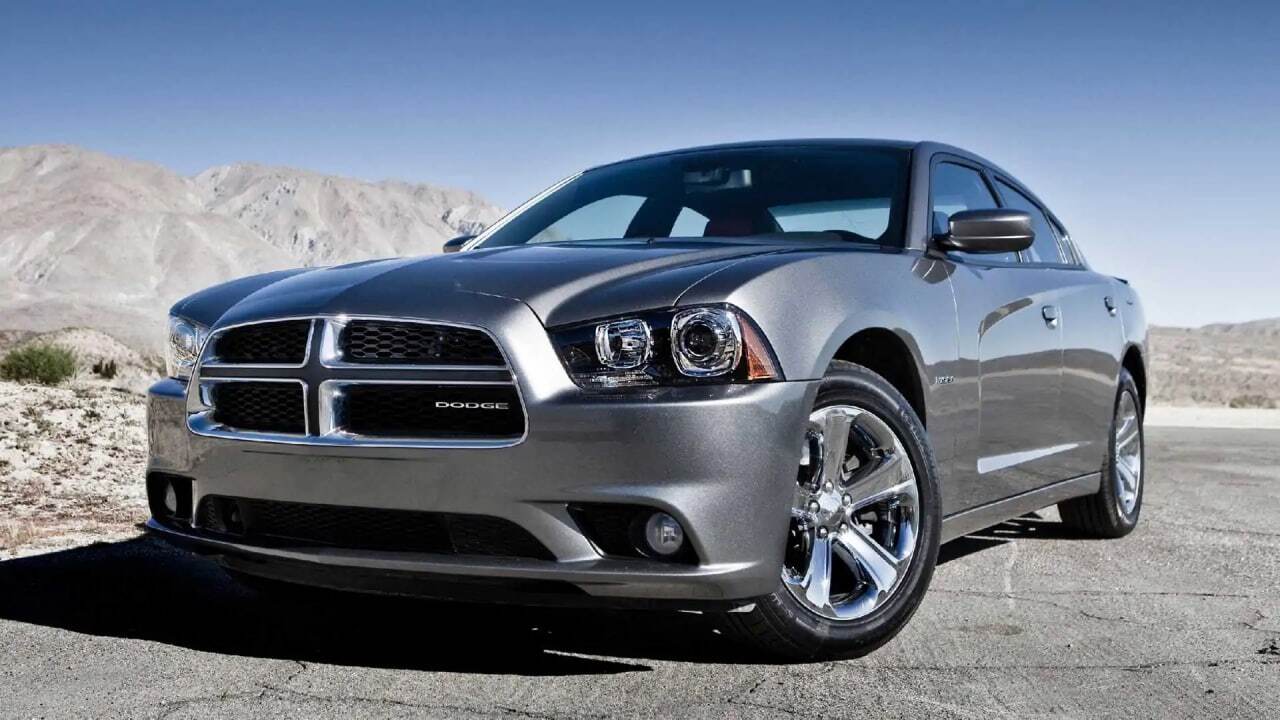 خرید خودرو در آمریکا با 3 فیلتر/ کمتر از 10 هزار دلار، 150 هزار کیلومتر کارکرد و پیشرانه 300 اسب بخاری (+عکس)