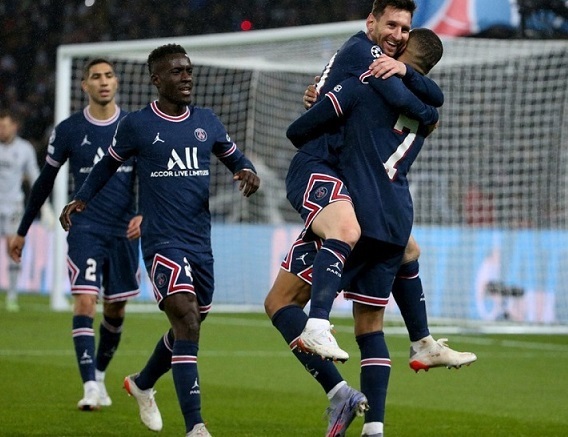 مسی و امباپه بایرن را حذف می‌کنند