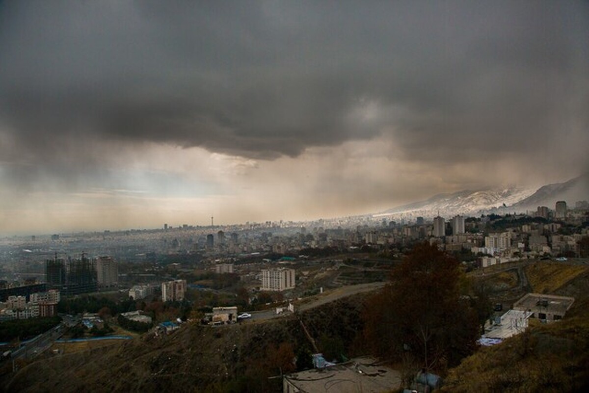 رگبار و رعد و برق در تهران/ کاهش دما از پنجشنبه