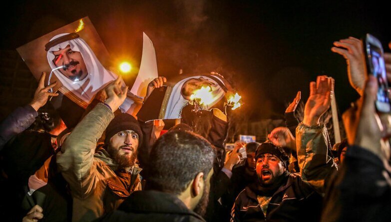 دفاع متهمان حمله به سفارت عربستان: کوکتل مولوتوف را با ماشین جلوی سفارت آوردند/ برای غیرت و اعتراض و نهی از منکر رفتیم/ ما در کوی دانشگاه هم بودیم و کتک خوردیم دفاع متهمان حمله به سفارت عربستان: کوکتل مولوتوف را با ماشین جلوی سفارت آوردند/ برای غیرت و اعتراض و نهی از منکر رفتیم/ ما در کوی دانشگاه هم بودیم و کتک خوردیم