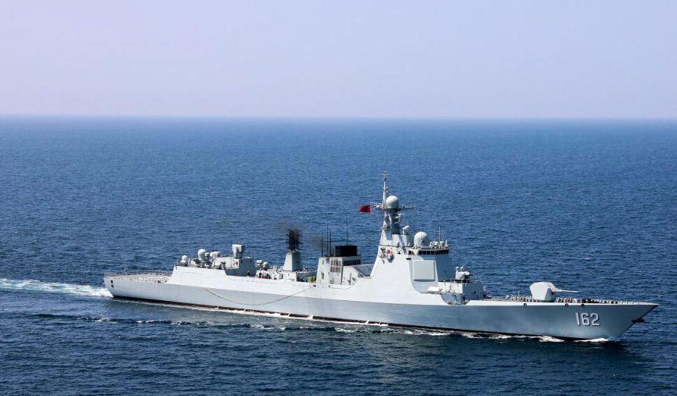 حضور این ناوشکن فوق پیشرفته چینی در آبهای ایران (+عکس) حضور این ناوشکن فوق پیشرفته چینی در آبهای ایران (+عکس)