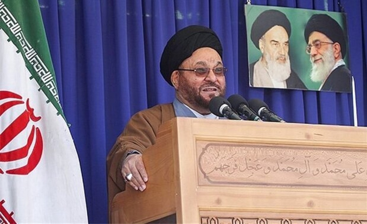 امام جمعه اصفهان: باید این کشور اسلامی را از این وضع بی‌حجابی نجات داد/ عربستان چاره ای جز توافق نداشت