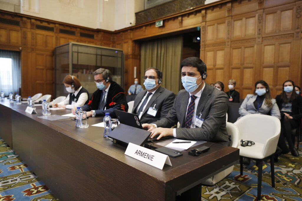 رای دادگاه لاهه: جمهوری آذربایجان باید گذرگاه لاچین را باز بگذارد رای دادگاه لاهه: جمهوری آذربایجان باید گذرگاه لاچین را باز بگذارد