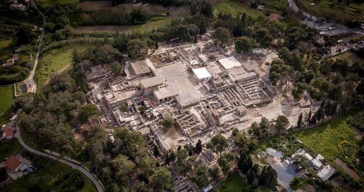 ۱۰ سازه باستانی حیرت انگیزی که بسیار جلوتر و پیشرفته تر از زمانه خود بودند ۱۰ سازه باستانی حیرت انگیزی که بسیار جلوتر و پیشرفته تر از زمانه خود بودند