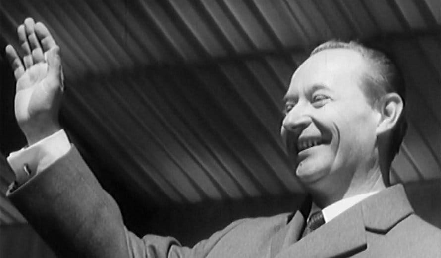 «سوسیالیسم با سیمای انسانی»: نفی سرمایهداری و دیکتاتوری «سوسیالیسم با سیمای انسانی»: نفی سرمایهداری و دیکتاتوری