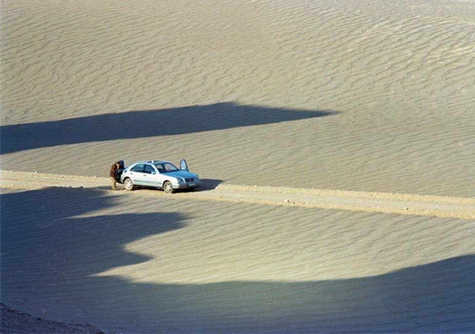 خیلی دور خیلی نزدیک