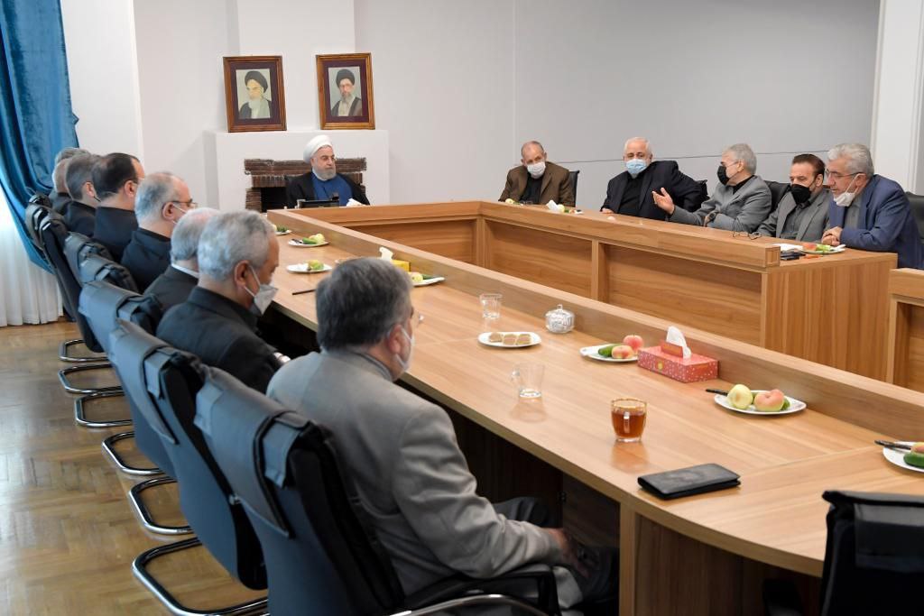 روحانی: چه کسی به ترامپ چراغ سبز نشان داد؟/ اگر می‌گذاشتند به برجام برگردیم، دولت را در شرایط دیگری تحویل می‌دادیم/ حدود۱۱۰ میلیون دوز واکسن خریداری کردیم