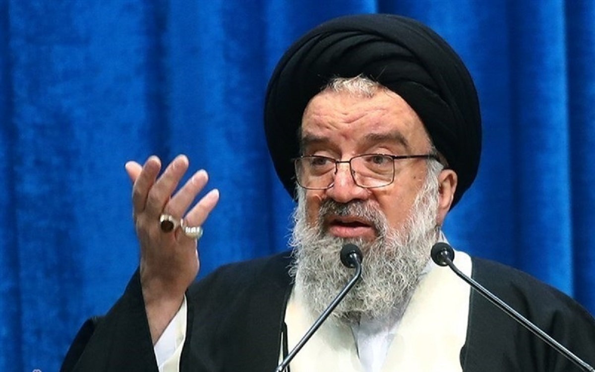 احمد خاتمی: امروز بیعت با امام حسین (ع)، بیعت با نظام است