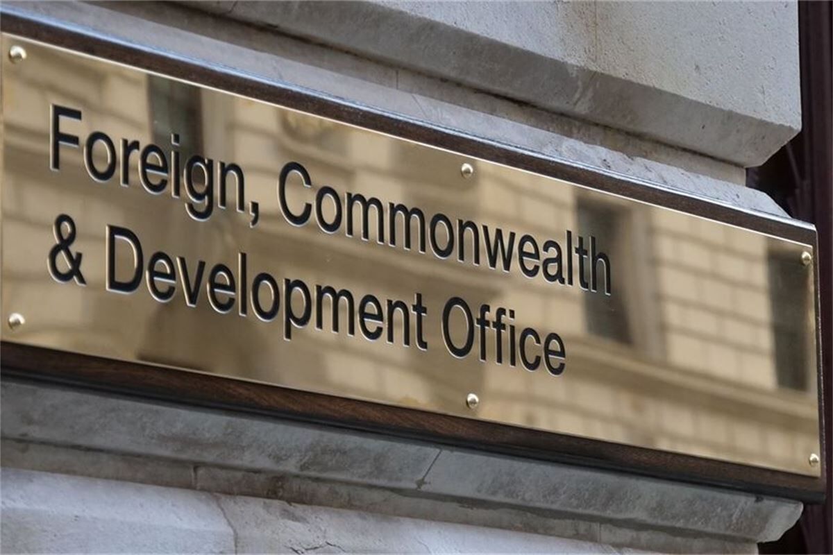 انگلیس سفیر چین را احضار کرد