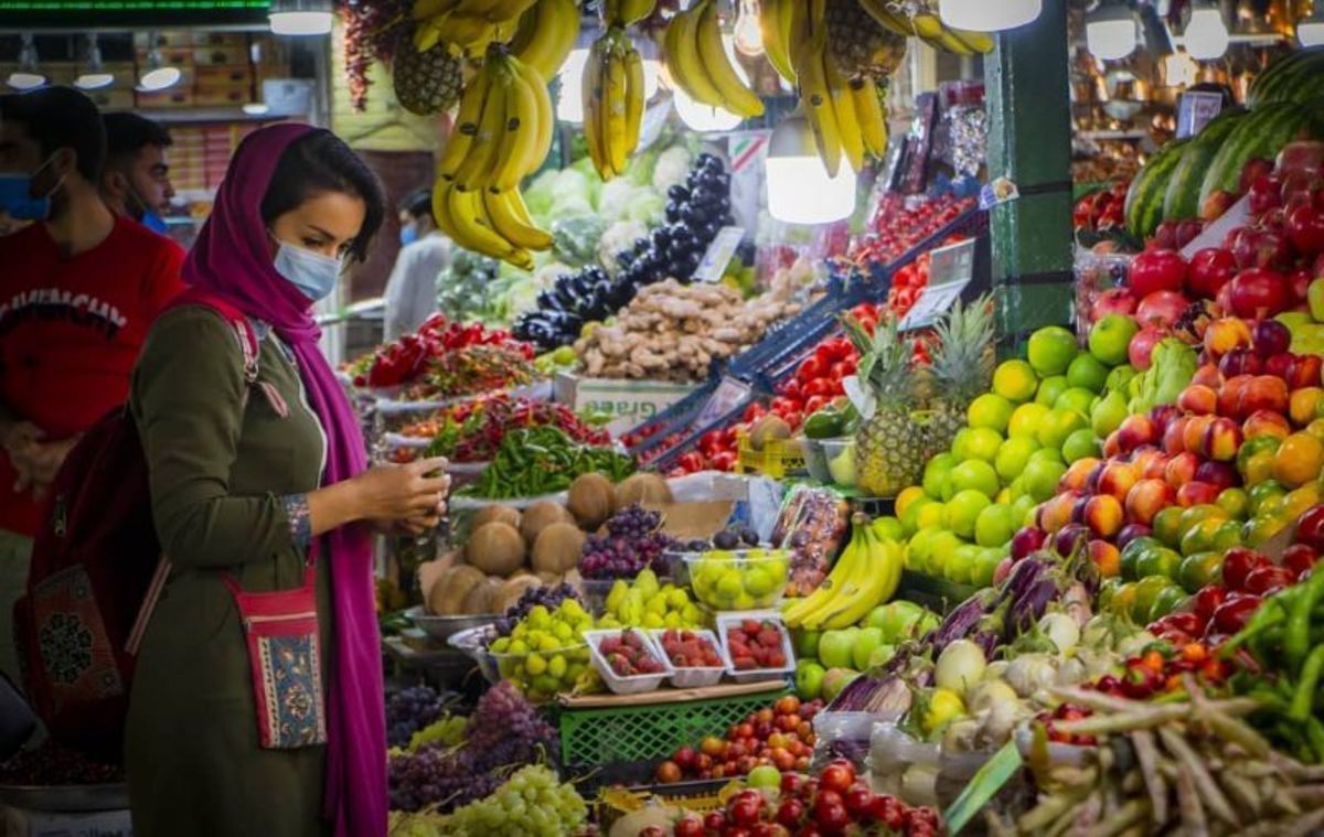 کاهش 50 درصدی فروش میوه