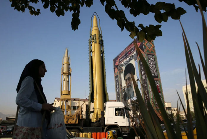 نخست وزیر سابق اسراییل: کار از کار گذشته و ایران اتمی شده است/ جلوی آن را نمی توان گرفت/ باید واقعیت را بپذیریم نخست وزیر سابق اسراییل: کار از کار گذشته و ایران اتمی شده است/ جلوی آن را نمی توان گرفت/ باید واقعیت را بپذیریم