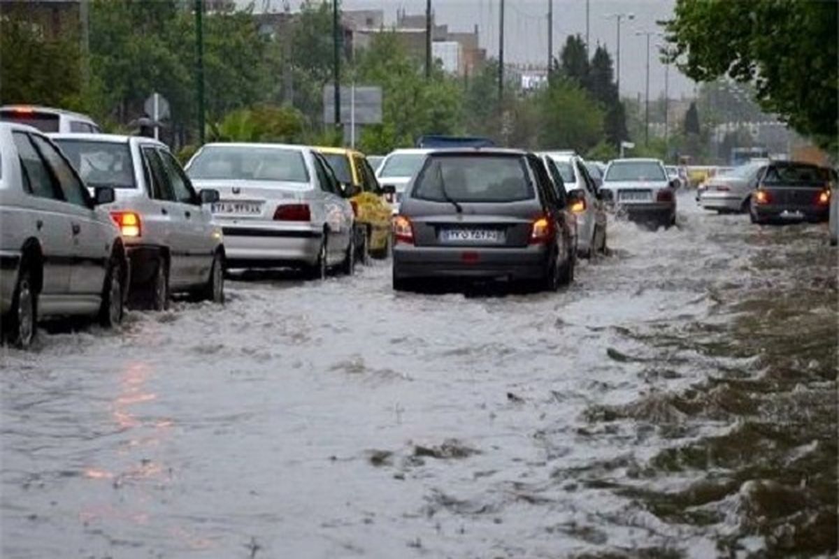 مدیریت بحران: تهرانی ها امشب هوشیار بخوابند/ احتمال سرریز شدن رودها، کانال‌های آب و مسیل‌ها
