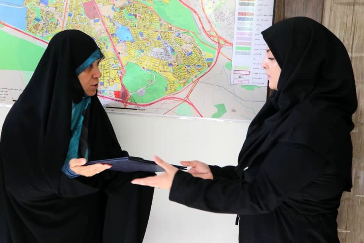 یک زن نخستین شهردار ناحیه در شهرداری تبریز شد