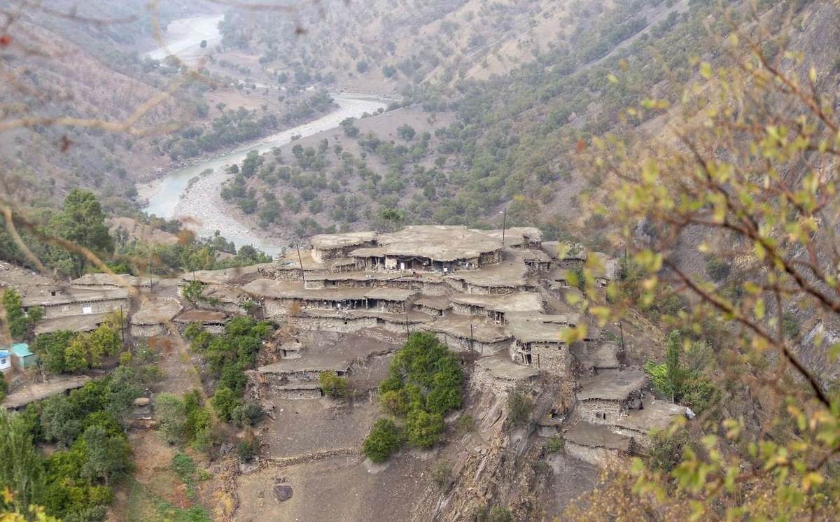 سیل چهارمحال و بختیاری/ تلف شدن ۳۰۰ تن ماهی و ۵۰۰ راس دام سبک/ مفقود شدن چوپان ۷۰ ساله