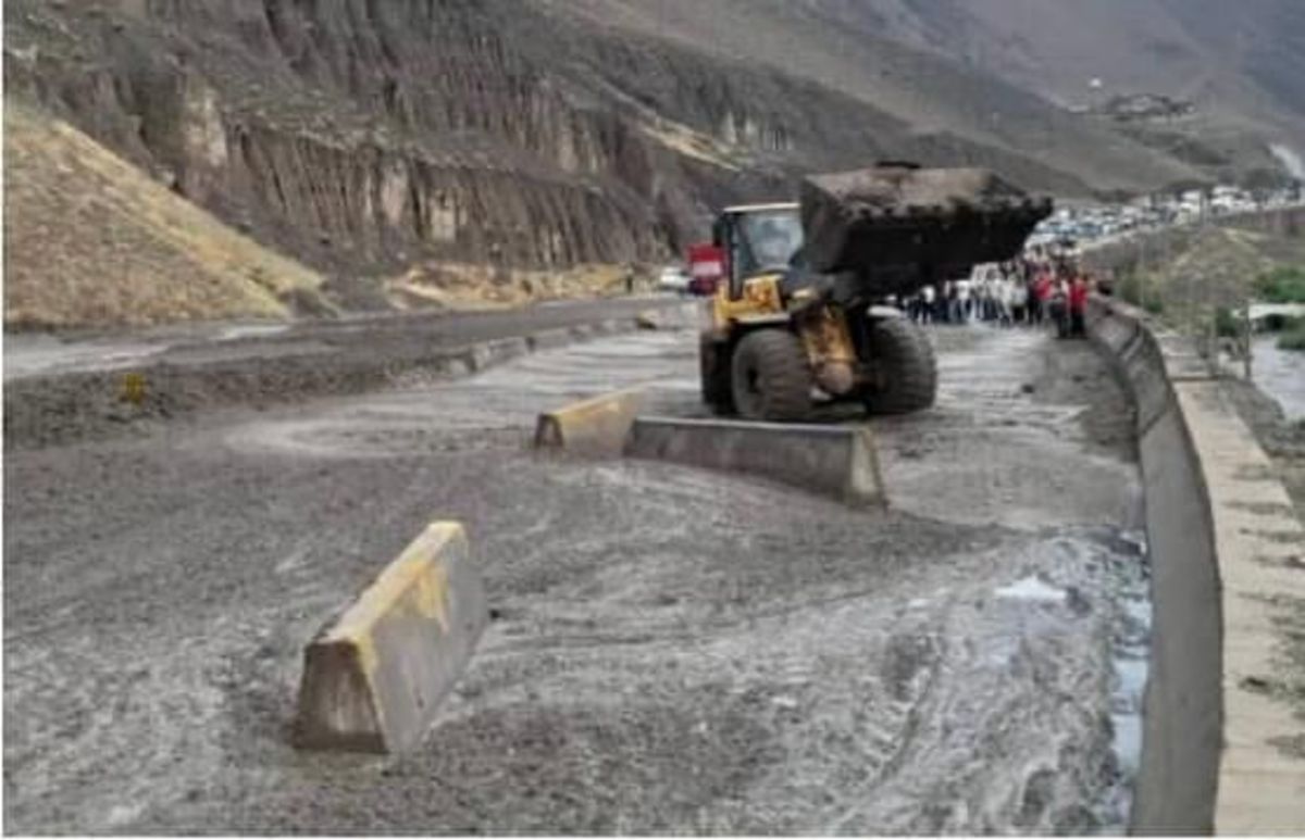 جاده هراز بازگشایی شد