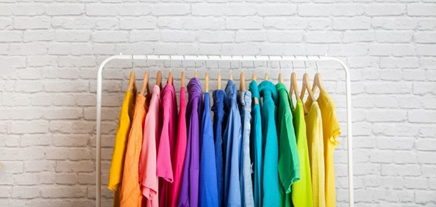 5 ترفند برای ست کردن انواع لباس با رنگ های متضاد