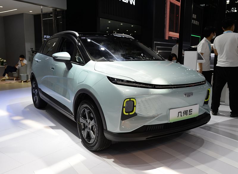 ژئومتری ای؛ کراس اوور 12 هزار دلاری جدید جیلی(+عکس) ژئومتری ای؛ کراس اوور 12 هزار دلاری جدید جیلی(+عکس)