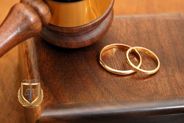 مشاوره تلفنی با وکیل دادگستری