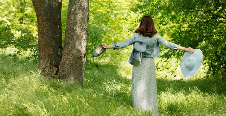 5 ترفند جذاب برای پوشیدن شومیز به شکل متفاوت