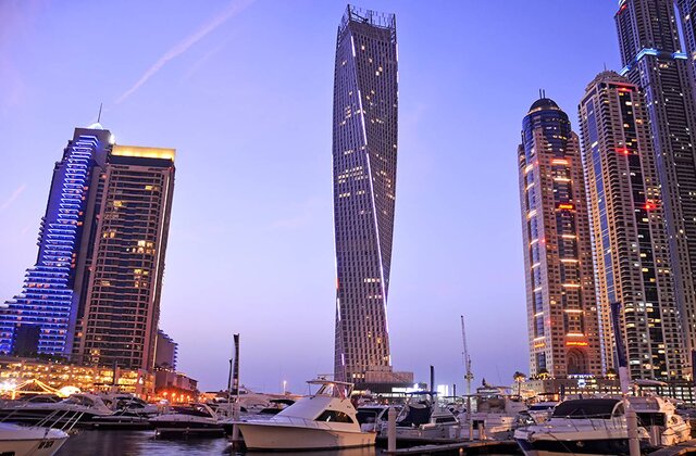 تصاویری از آسمان خراش های پر پیچ و خم جهان