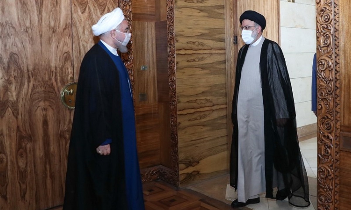 دفاع نکردن بهتر از بد دفاع کردن است/ تخریب دولت روحانی برای موفق جلوه دادن دولت رئیسی