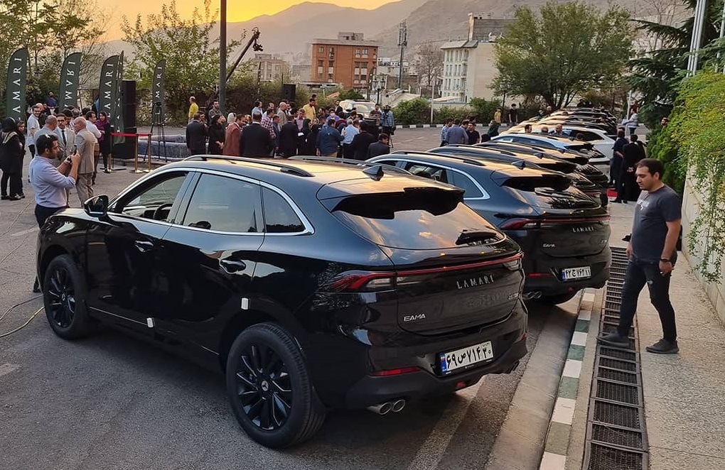 تحویل اولین سری خودروهای لاماری ایما به مشتریان / افزایش تولید در دستور کار قرار گرفت تحویل اولین سری خودروهای لاماری ایما به مشتریان / افزایش تولید در دستور کار قرار گرفت