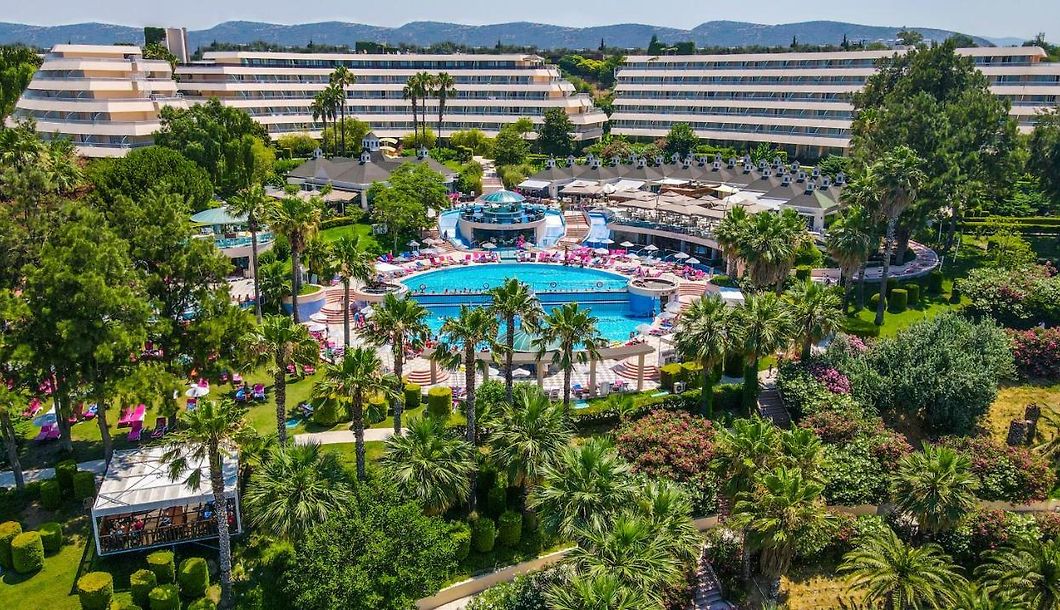 رزرو هتل گرند بلو اسکای کوش آداسی! رزرو هتل گرند بلو اسکای کوش آداسی!