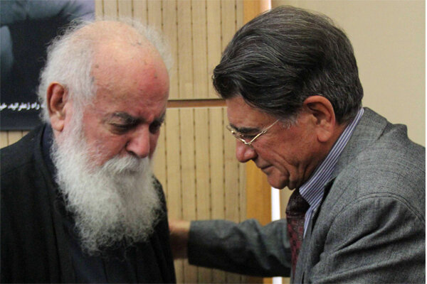 هوشنگ ابتهاج، برتراند راسل نبود! هوشنگ ابتهاج، برتراند راسل نبود!