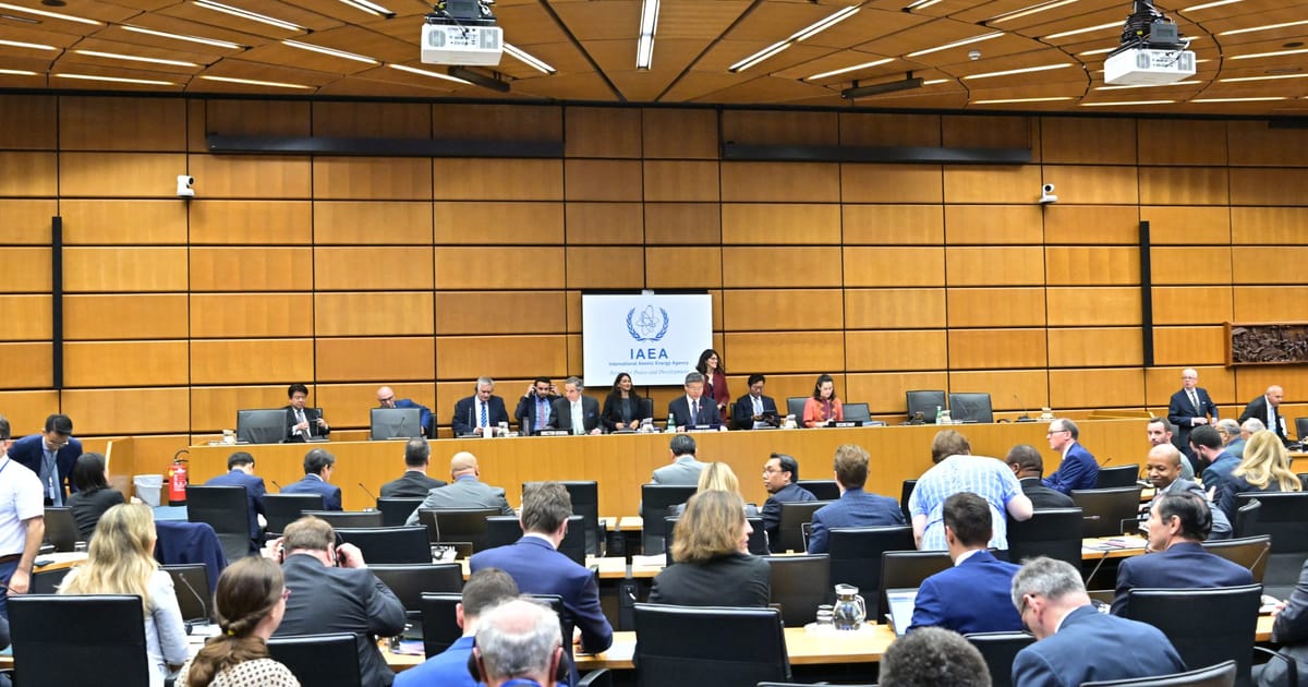 حمایت چین از ایران در نشست دیروز شورای حکام آژانس بین المللی انرژی هسته ای حمایت چین از ایران در نشست دیروز شورای حکام آژانس بین المللی انرژی هسته ای