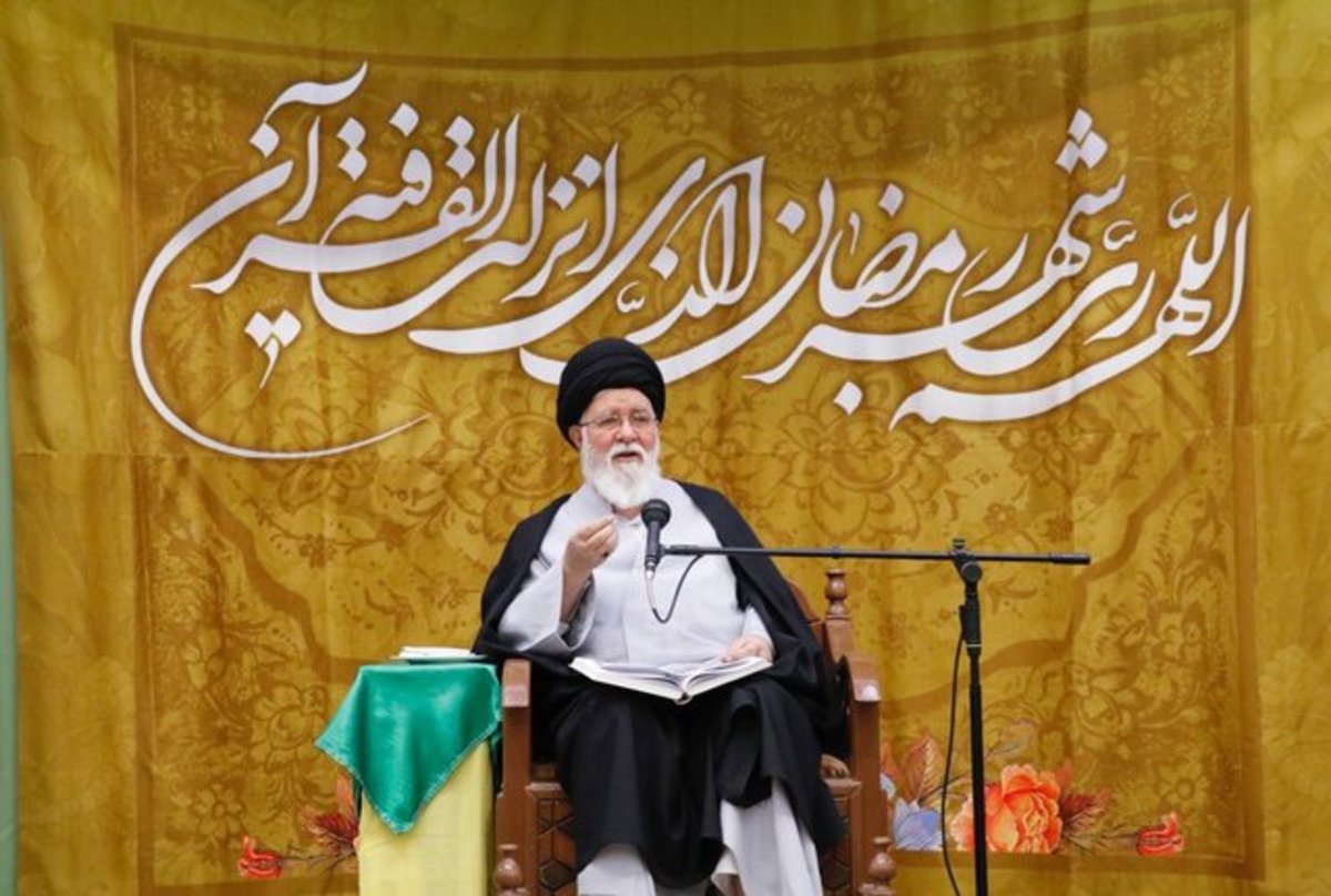 علم‌الهدی:
مشهد گردشگر و شهروند ندارد بلکه زائر و مجاور دارد