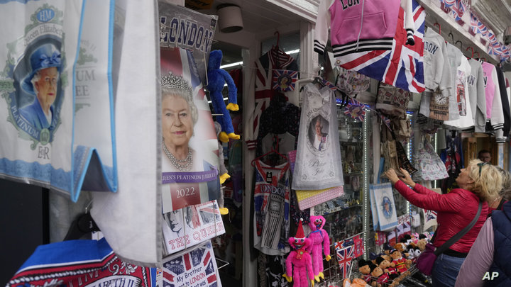 جنجال برنامه تشییع ملکه: درخواست لندن از سران کشورها: از پروازهای عادی استفاده کنید / انتقال سران کشورها با اتوبوس جنجال برنامه تشییع ملکه: درخواست لندن از سران کشورها: از پروازهای عادی استفاده کنید / انتقال سران کشورها با اتوبوس