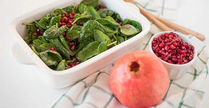 طرز تهیه سالاد اسفناج با طعم بسیار عالی