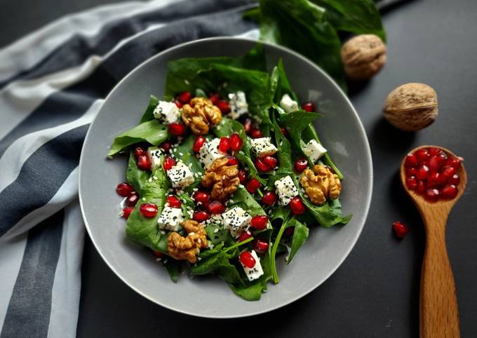 طرز تهیه سالاد اسفناج با طعم بسیار عالی