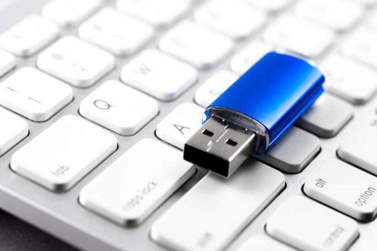 استانداردهای USB ساده‌سازی می‌شوند