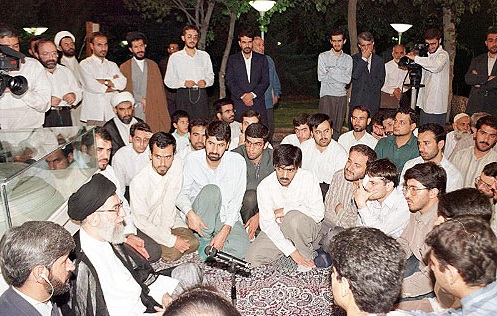 آقای رئیسی، آقای محسنی اژه ای و آقای قالیباف! کمک کنید به التیام زخم دانشگاه شریف آقای رئیسی، آقای محسنی اژه ای و آقای قالیباف! کمک کنید به التیام زخم دانشگاه شریف