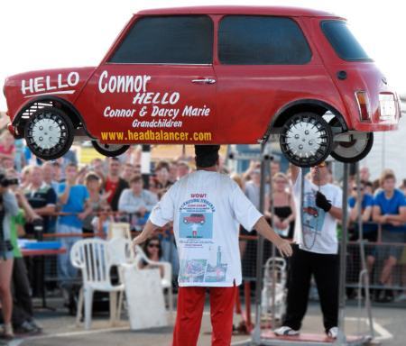 ۱۰ رکورد عجیب در کتاب گینس که حیرتزدهتان میکند (+عکس) ۱۰ رکورد عجیب در کتاب گینس که حیرتزدهتان میکند (+عکس)