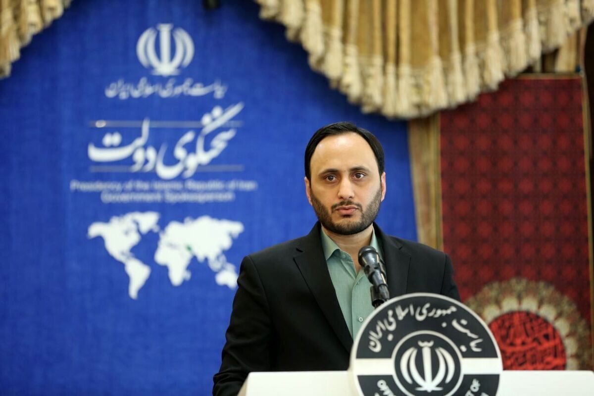 سخنگوی دولت: رشد اقتصادی در 6 ماه اول دولت به حدود 5 درصد رسید