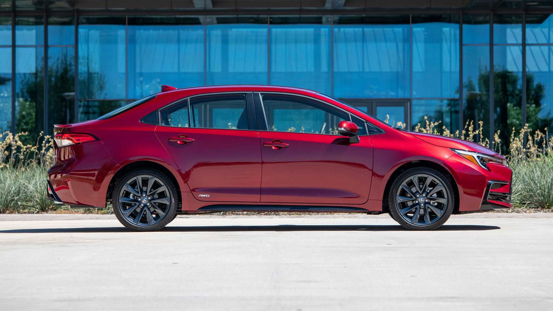 یکی از خوش قیمت ترین خودروهای جهان/ کرولا هیبرید 2023 یعنی خرید خوب! (+عکس)