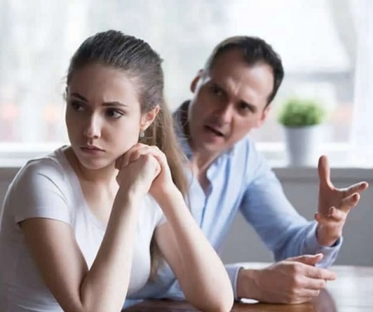 نشانه های همسر خودخواه چیست و نحوه برخورد با همسر خودخواه