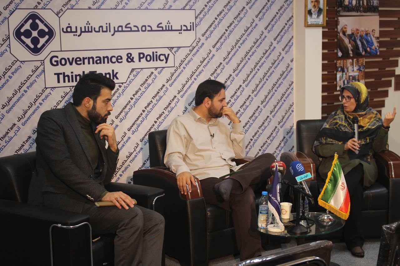 آروین: اعتراضات اخیر بیشتر نمایش اعتراض است تا خود اعتراض/ صفار هرندی: معترضین دغدغه پیوستن دیگران به خود را ندارند آروین: اعتراضات اخیر بیشتر نمایش اعتراض است تا خود اعتراض/ صفار هرندی: معترضین دغدغه پیوستن دیگران به خود را ندارند