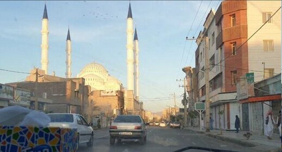 روایت روزنامه ایران از حوادث دیروز زاهدان و شهرهای سیستان و بلوچستان: همه جا آرام بود، مولوی عبدالحمید دوپهلو حرف زد