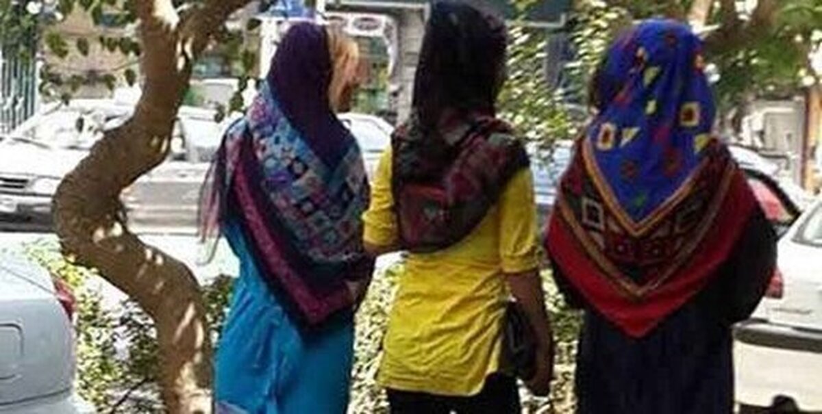 جمهوری اسلامی: شل حجاب ها بی حجاب نشدند؛ اجازه ندادند دشمن روی مانتوهای جلوبازشان یادگاری بنویسد