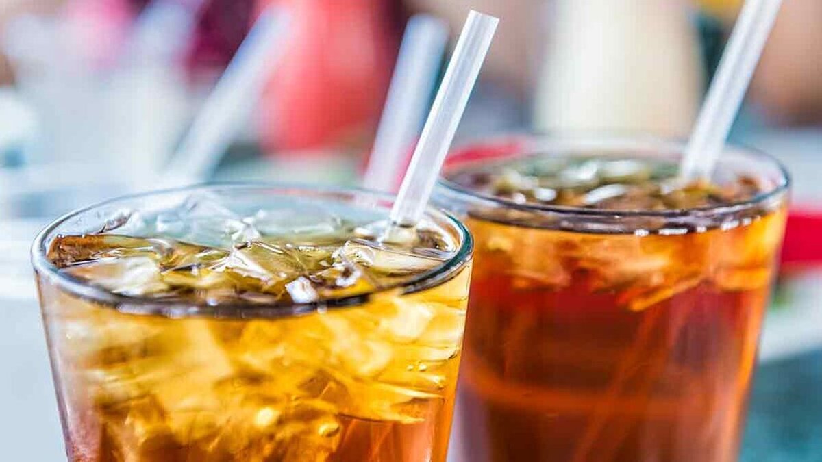 مصرف زیاد این نوشیدنی پرطرفدار جریان خون در پاهای مردان را کاهش می‌دهد