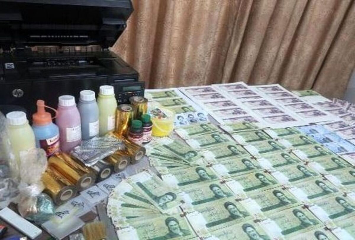 دستگیری جاعل و کشف اسکناس‌های تقلبی در خرمشهر 