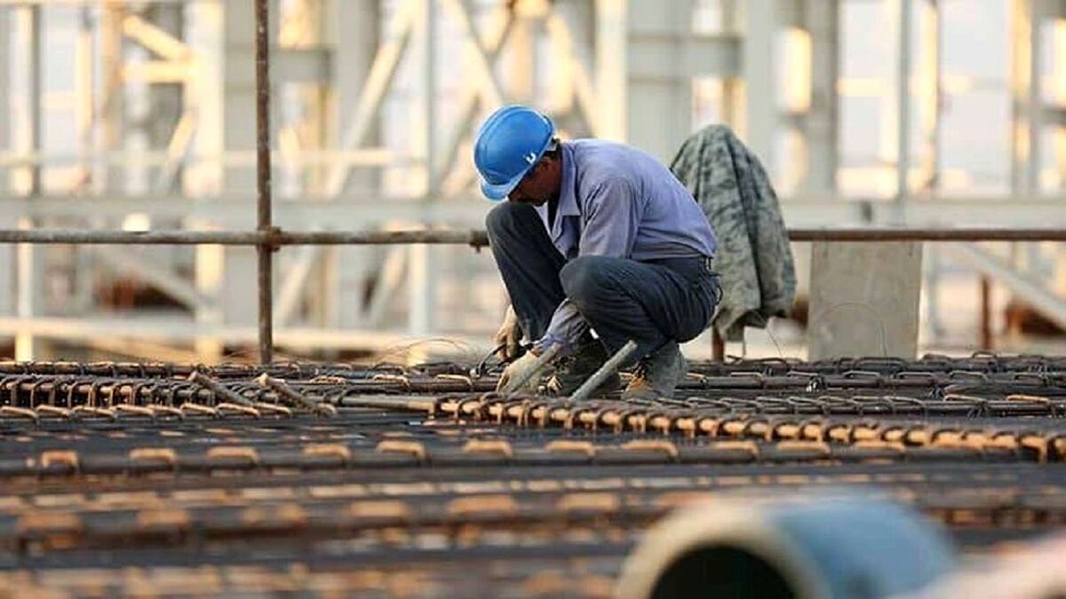 کارگران ساختمانی با تایید شورای نگهبان بیمه می‌شوند