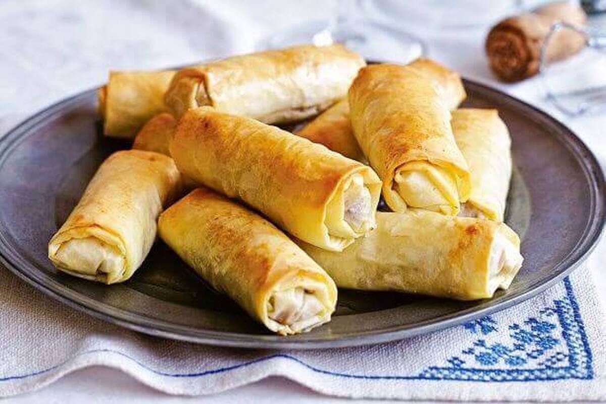 طرز تهیه پیراشکی گوشت و قارچ بدون فر
