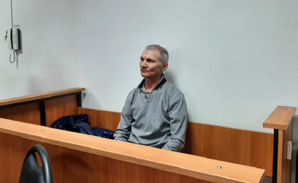 دردسر نقاشی مخالفت با جنگ کودک روس برای پدر دردسر نقاشی مخالفت با جنگ کودک روس برای پدر